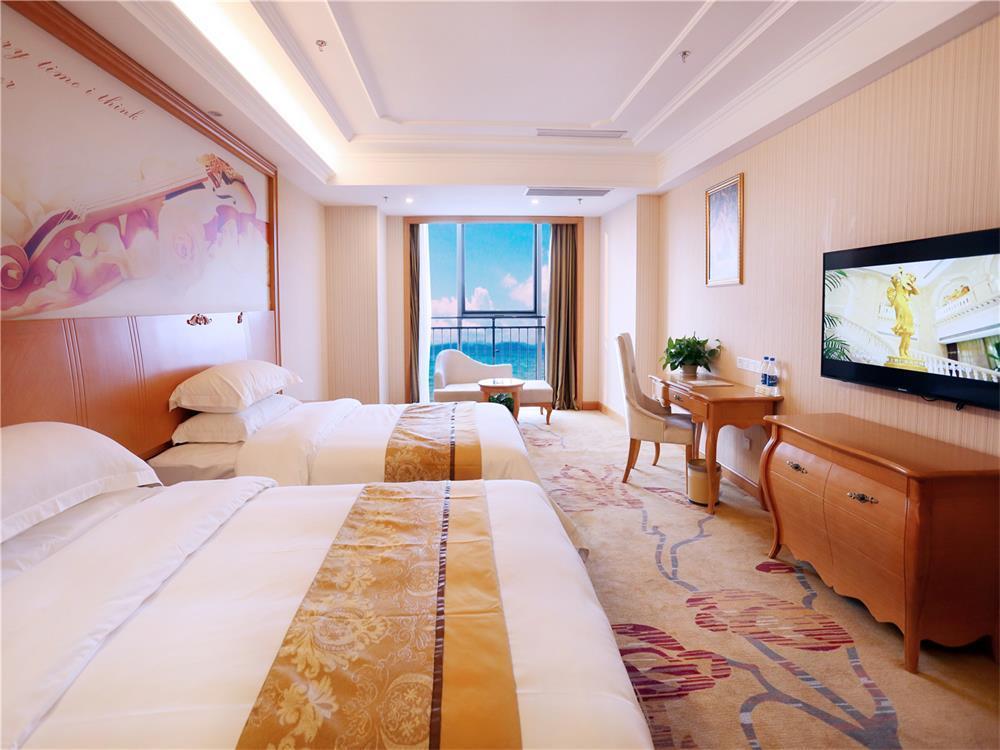 Vienna International Hotel Yantai Changjiang Road Xingyi Square Branch Bagian luar foto